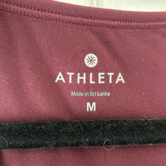 Athleta long sleeved workout shirt. - Picture 4 of 4